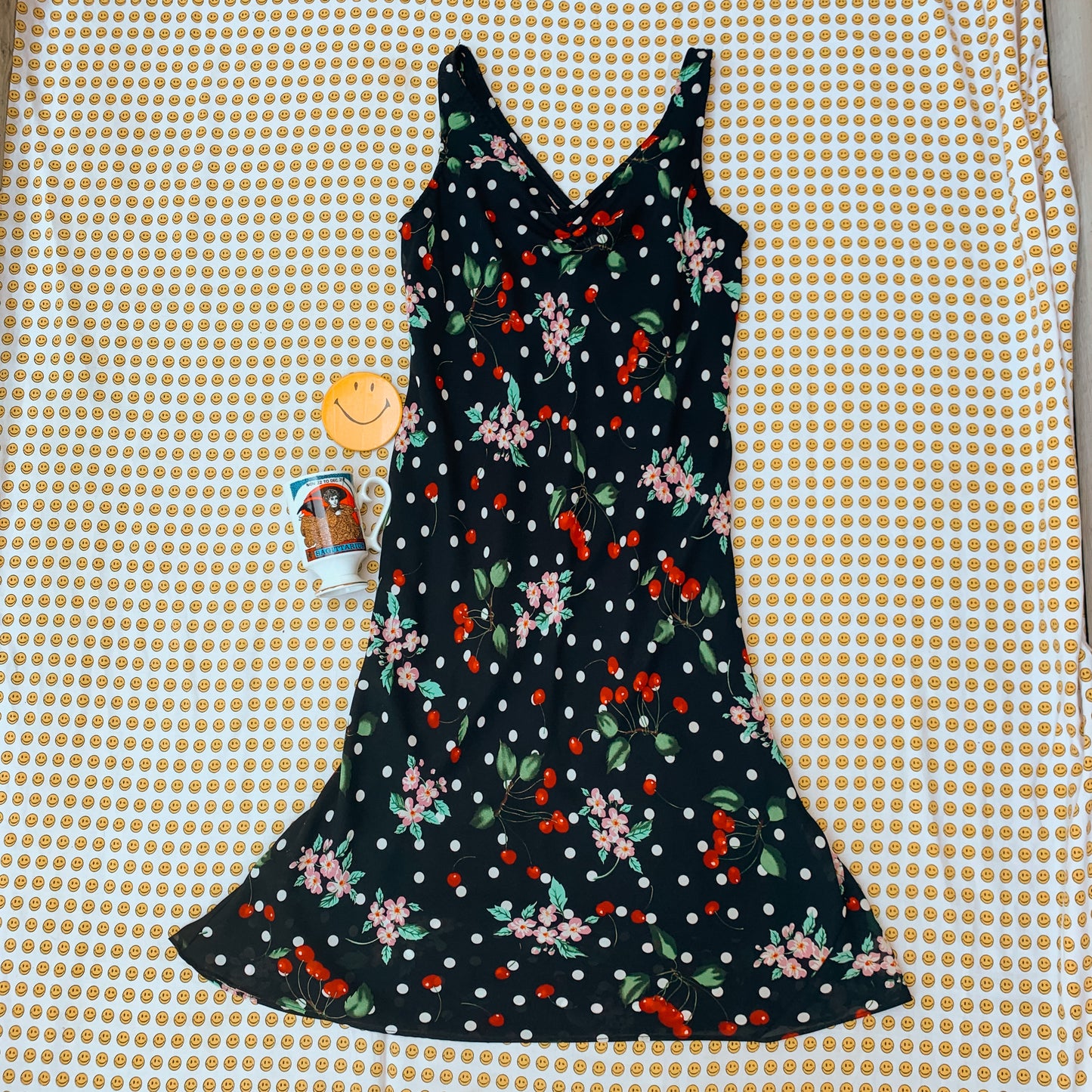 cherry b0mb (too obvious?) slip dress (M)