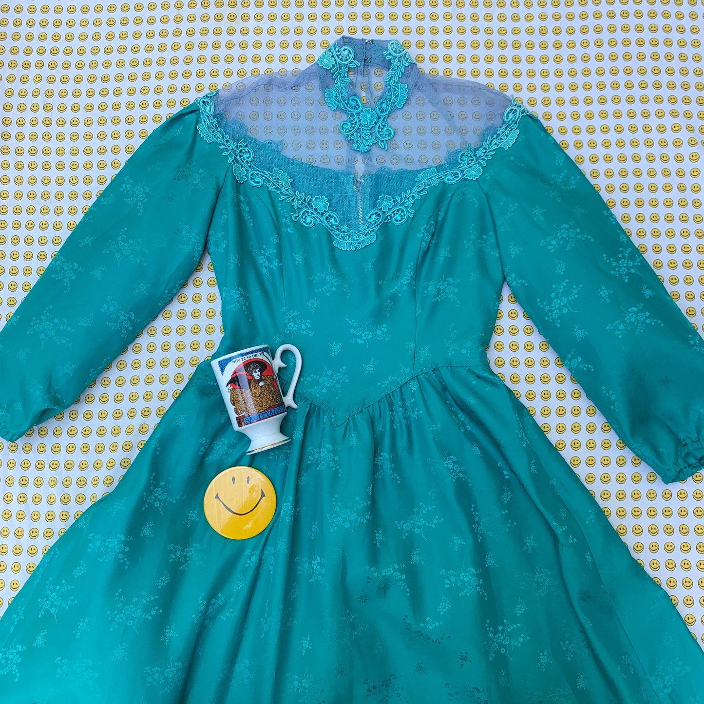 a (midi) dress fit for aquamarine royalty (S / M)