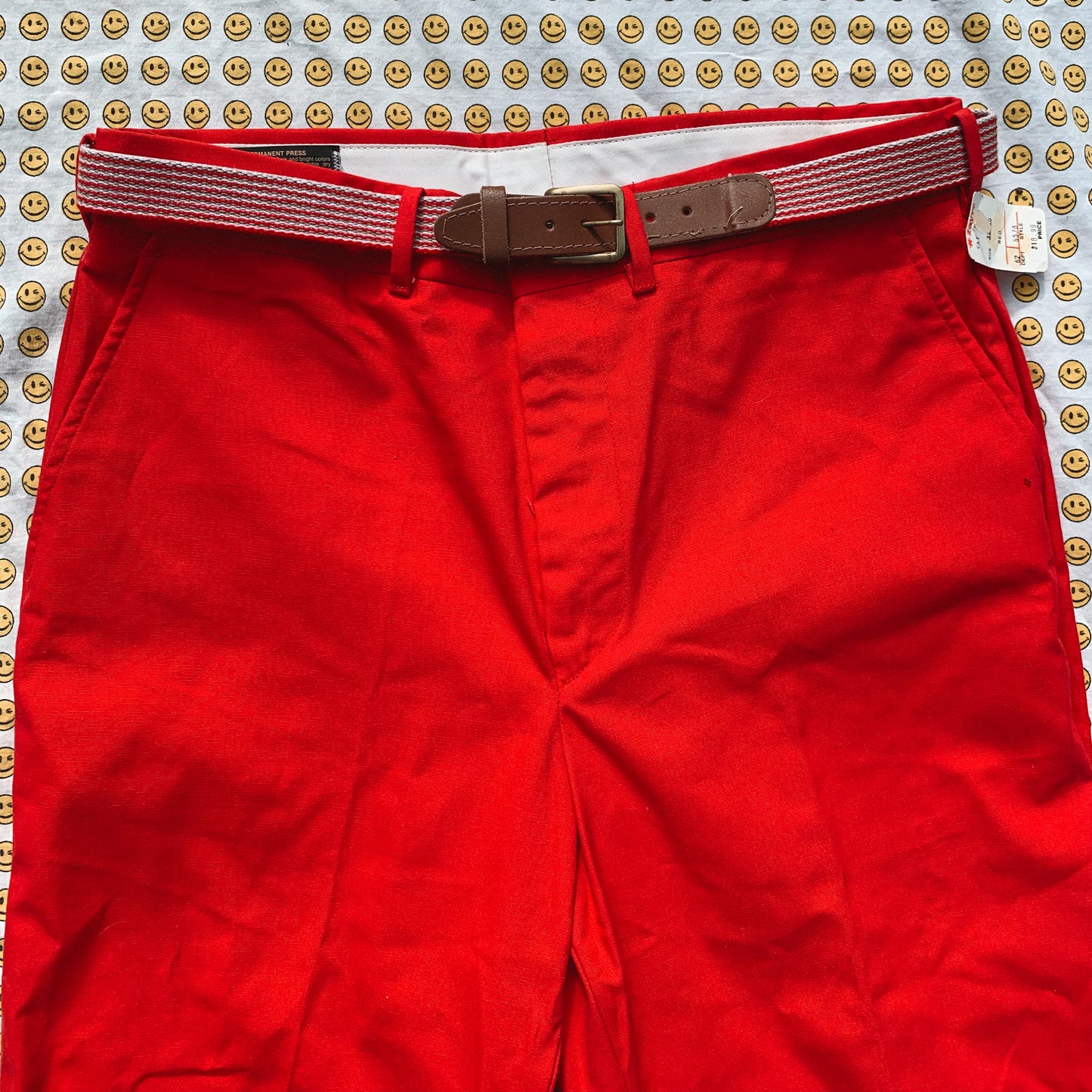 deadstock red hot pants(XS/S)