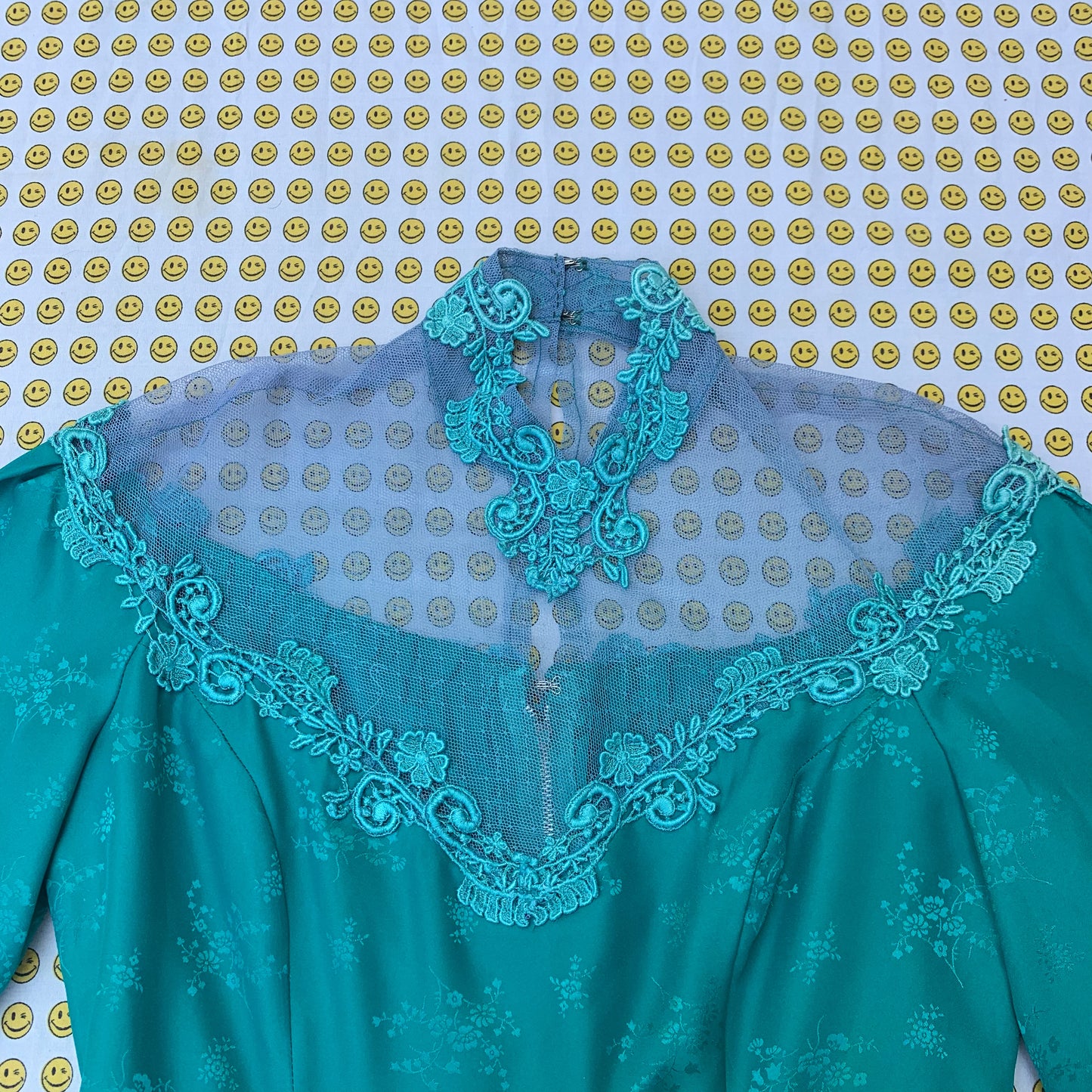 a (midi) dress fit for aquamarine royalty (S / M)
