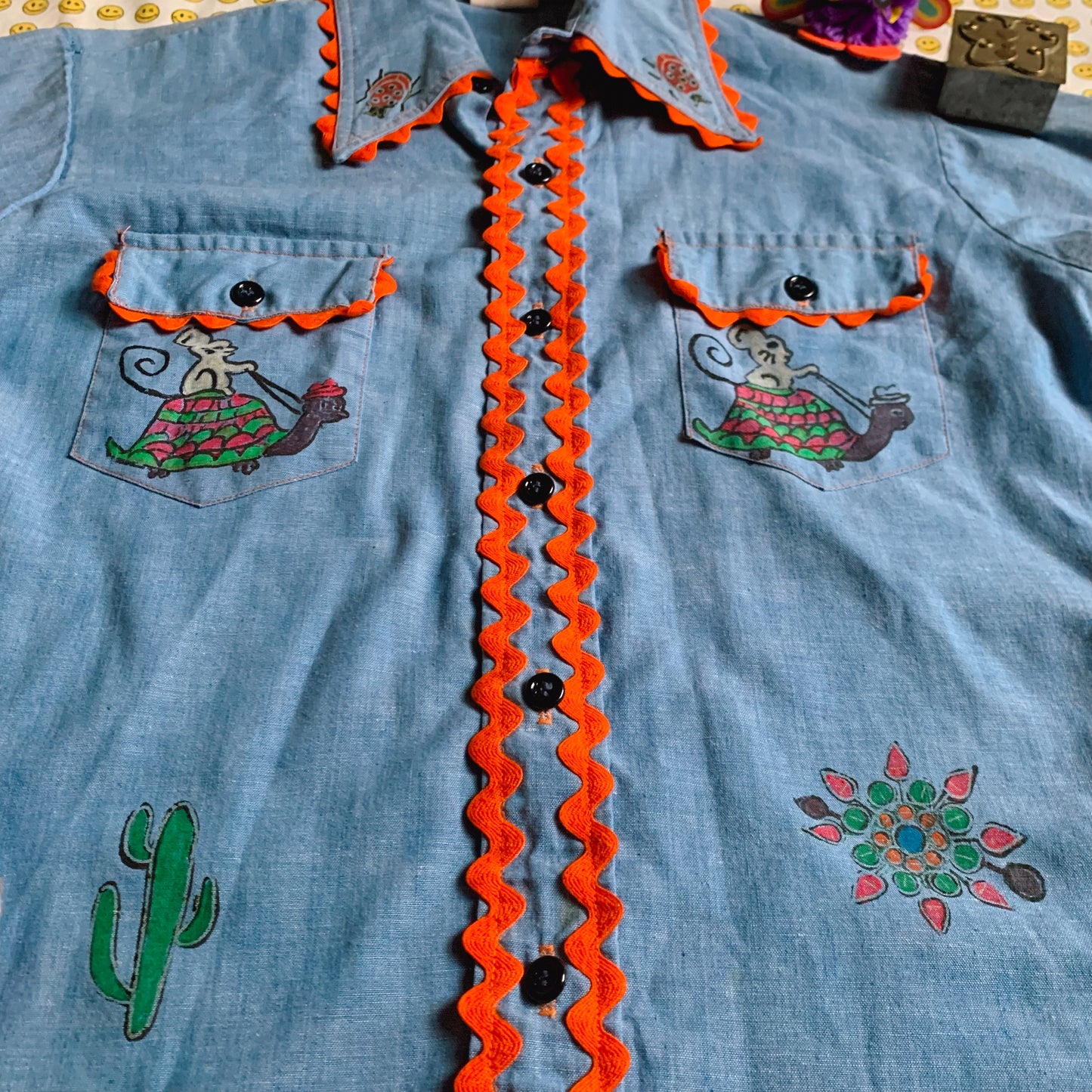 70’s hand-decorated garden button up (S/M)